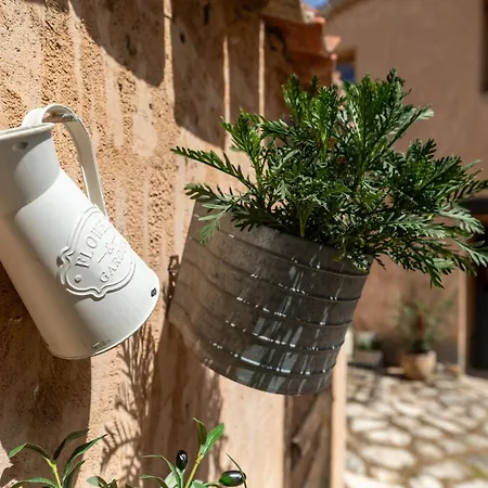 Casa Rural El Viejo Almacen, Proximo A Segovia, 6 Personas