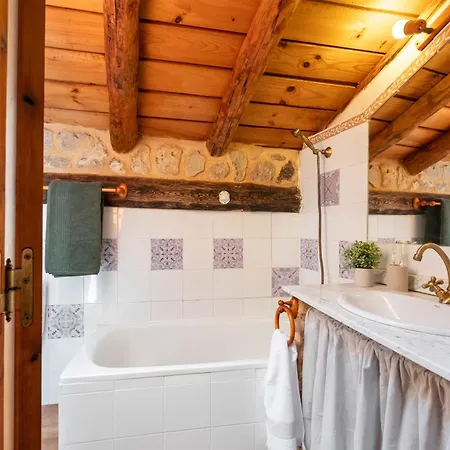 Casa Rural El Viejo Almacen, Proximo A Segovia, 6 Personas Landhaus Losana de Piron