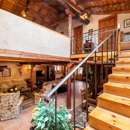 Landhaus El Viejo Almacen, A 20 Minutos De Segovia Losana de Piron