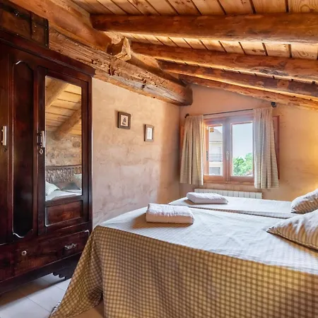 Casa Rural El Viejo Almacen, Proximo A Segovia, 6 Personas Landhaus *