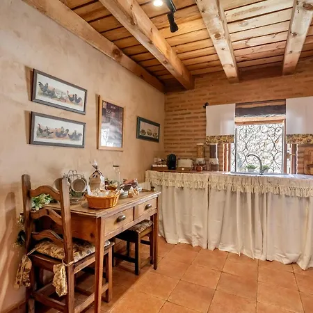 Casa Rural El Viejo Almacen, Proximo A Segovia, 6 Personas Landhaus Losana de Piron