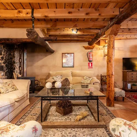 Casa Rural El Viejo Almacen, Proximo A Segovia, 6 Personas Landhaus *