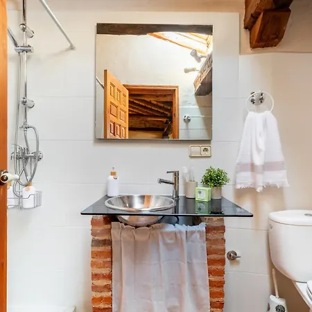 Casa Rural El Viejo Almacen, Proximo A Segovia, 6 Personas Landhaus *