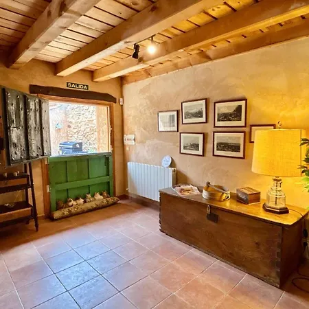 Casa Rural El Viejo Almacen, Proximo A Segovia, 6 Personas Landhaus