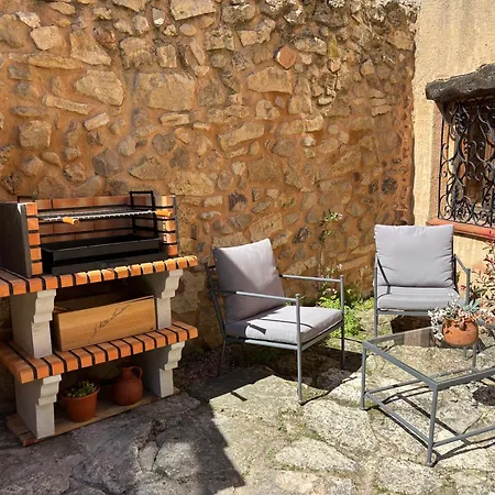 Casa Rural El Viejo Almacen, Proximo A Segovia, 6 Personas